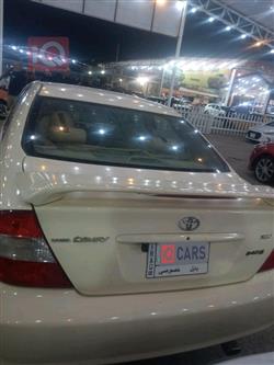 تۆیۆتا کامری